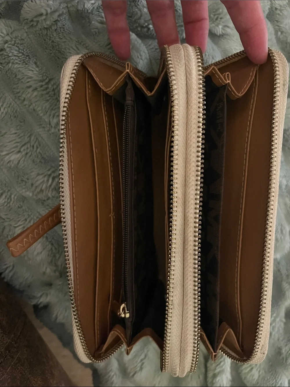 MIK YOUNG Cream and Light Pink Logo Zip Wallet Wristlet